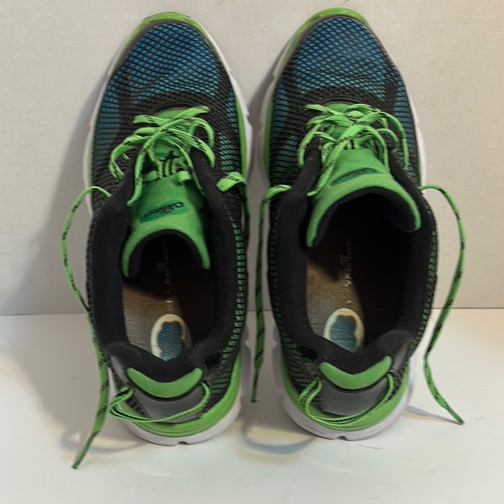 Dr. Comfort Green and Black Athletic Shoes